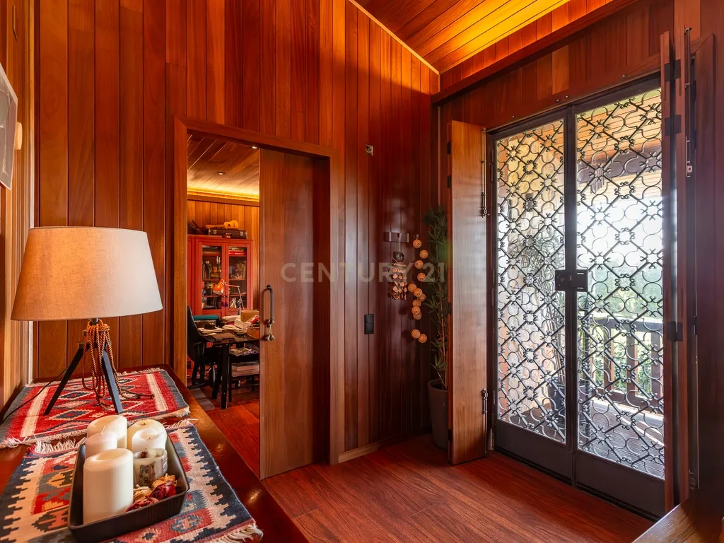 Moradia Isolada em Sarilhos Grandes com Vista para o Rio e Jardim Privado - Image 20